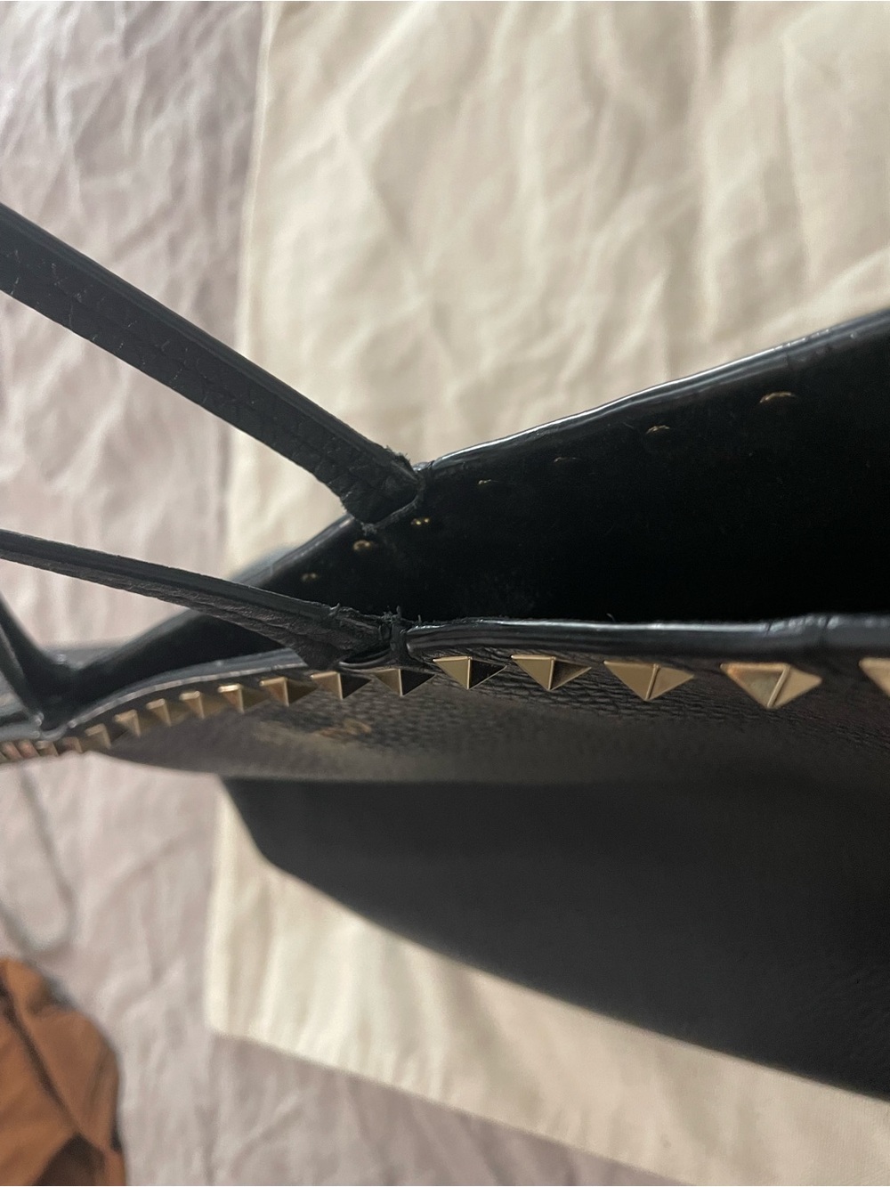 Valentino Black Pebbled Leather Tote with Gold Rockstud Trim - Picture 2 of 11